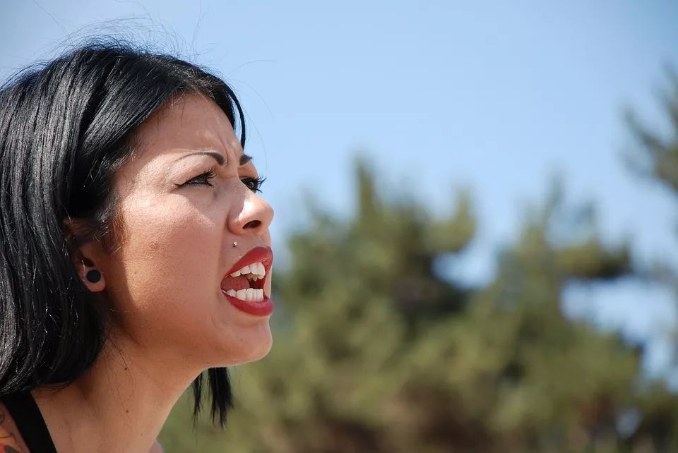 给孩子报兴趣班孩子不想学,给孩子报了兴趣班他不愿意去