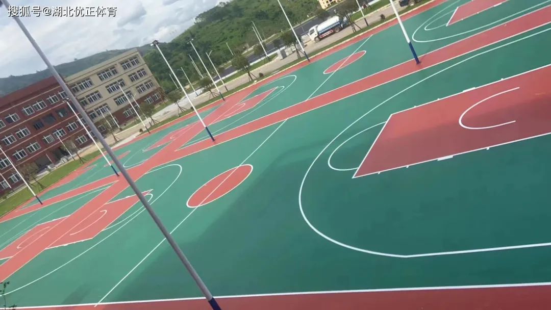 硅pu场地后期怎么养护,硅pu塑胶场地修复方法