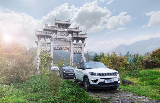 jeep指南者1.3t四驱爬山测试,进口jeep指南者2.4四驱测评
