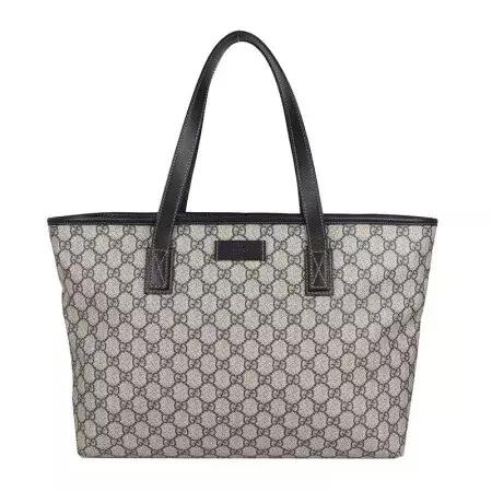 不建议买的10种衣服,哪些衣服应该买哪些不应该买