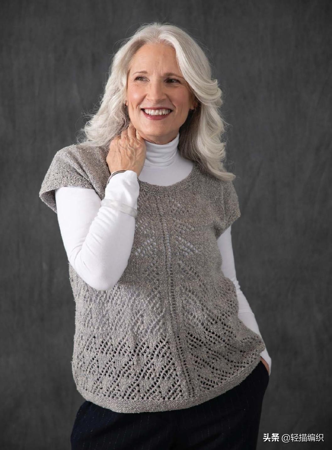 高领背心内搭中长款纯色法式复古,驼色菱形针织背心搭配