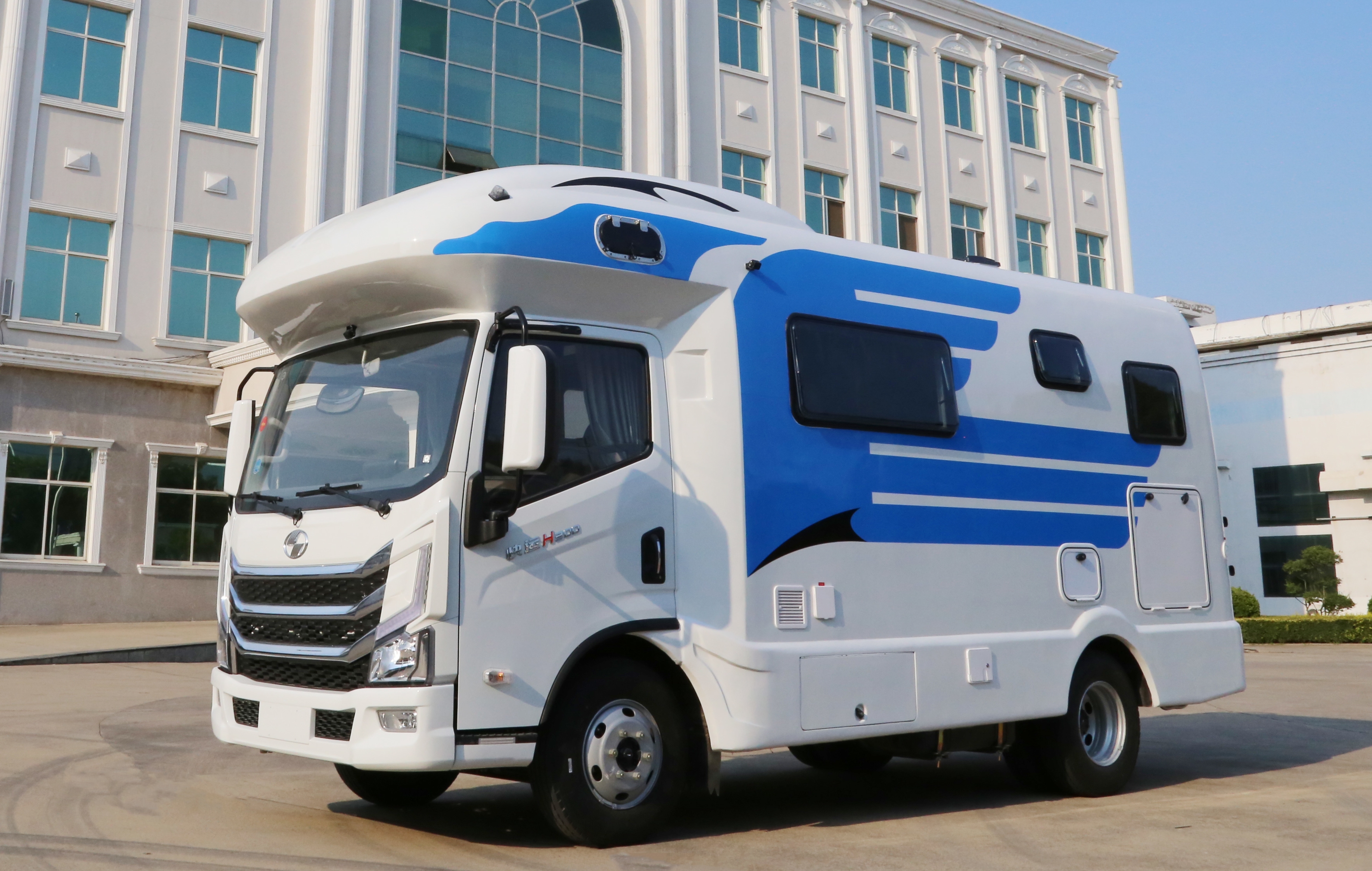 五十铃轻卡房车体验,五十铃轻卡四驱越野房车测评