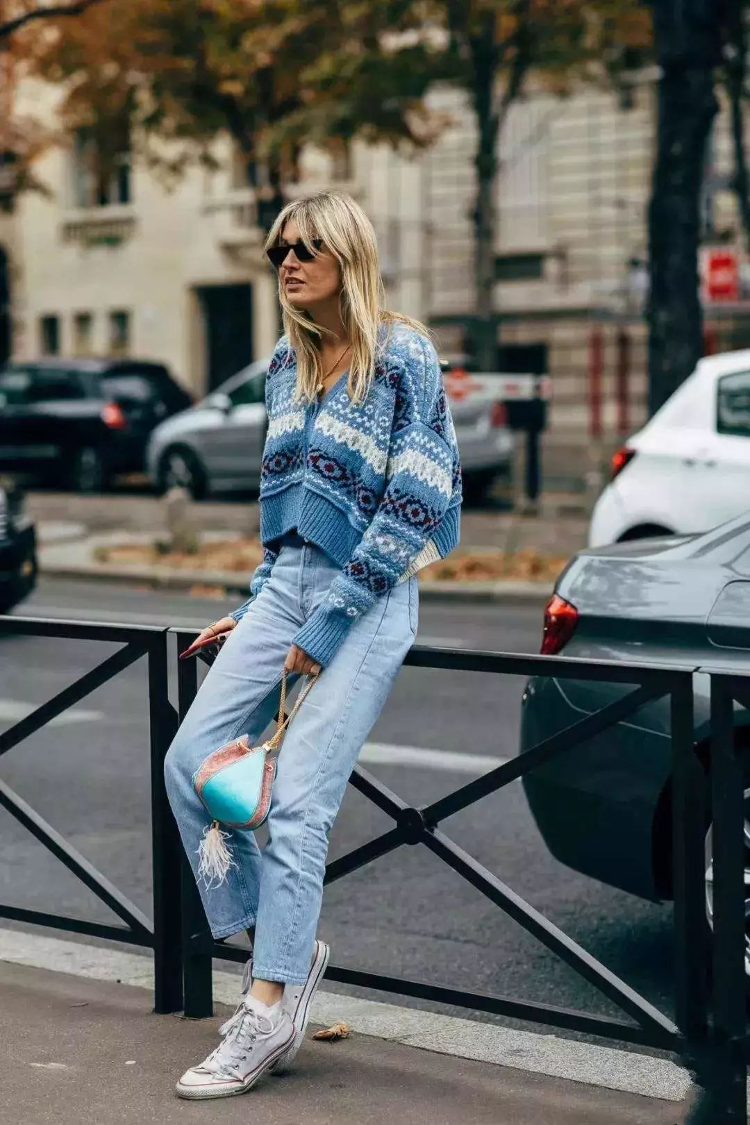 倪妮黑色高领毛衣,倪妮穿啥都好看