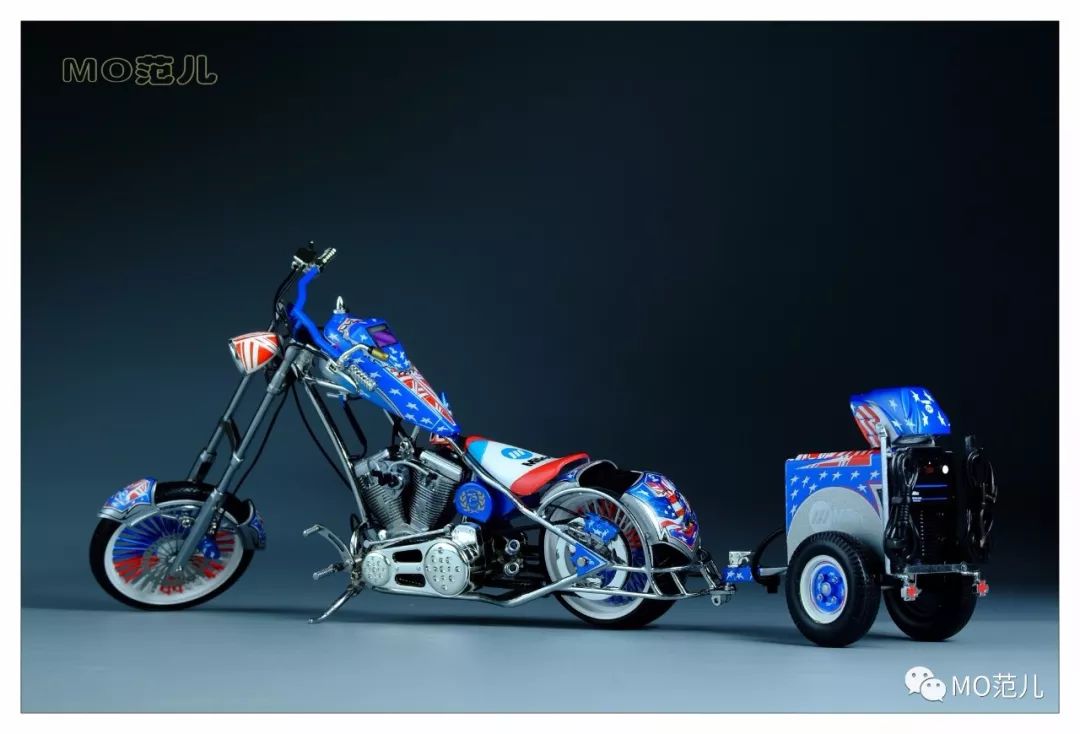 想试试用蓝色“焊”住你的眼睛是什么感受吗？