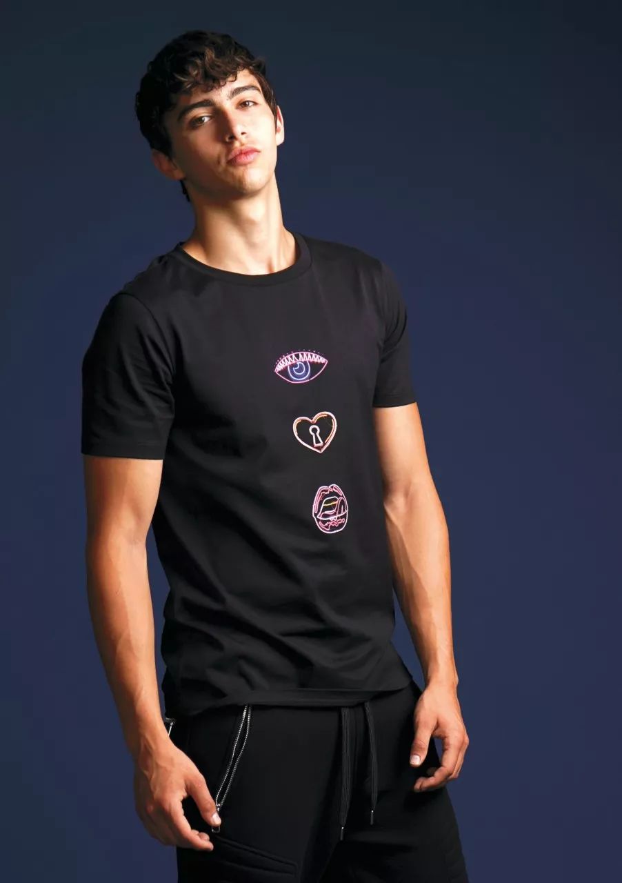 换季怎么穿?看看以色列男模RonLevi的那些衣服吧