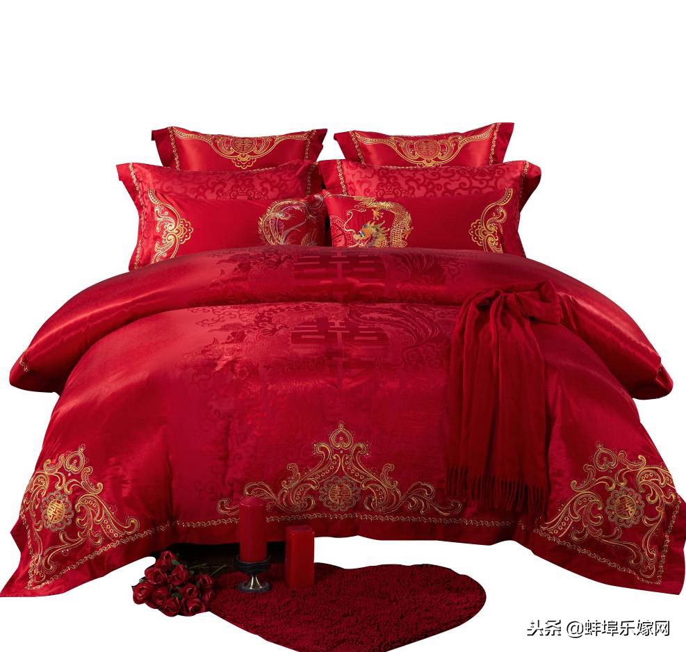 结婚时准备四件套还是八件套？中国红到洋气红只有一步之遥