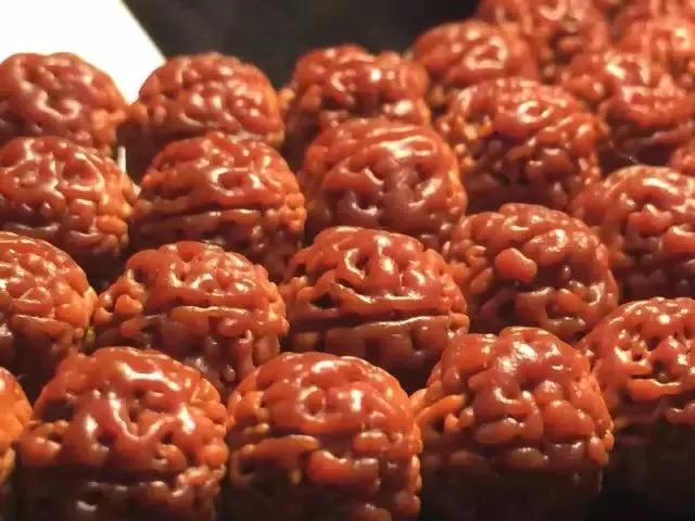 金刚菩提子纹路里面有小孔正常吗,金刚菩提啥样的纹路才是顶级的