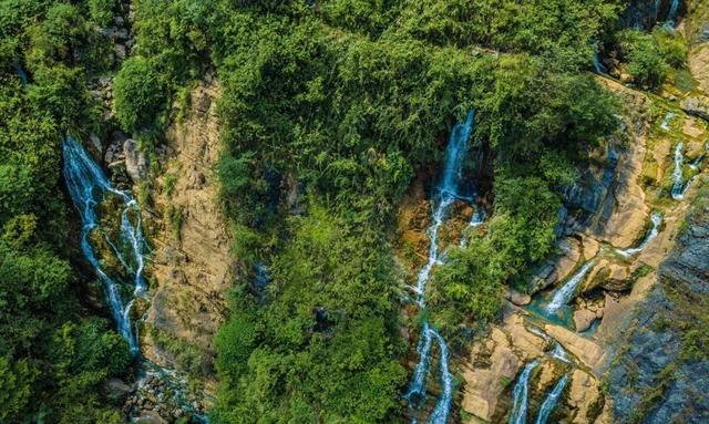重庆秀山十大旅游景点,秀山清溪山冈瀑布群