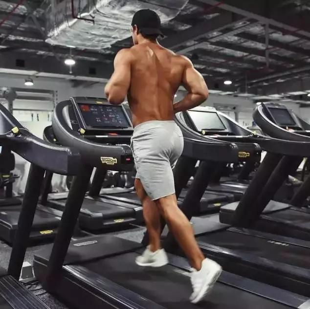 相学男人臀大代表什么,男生的6种臀型