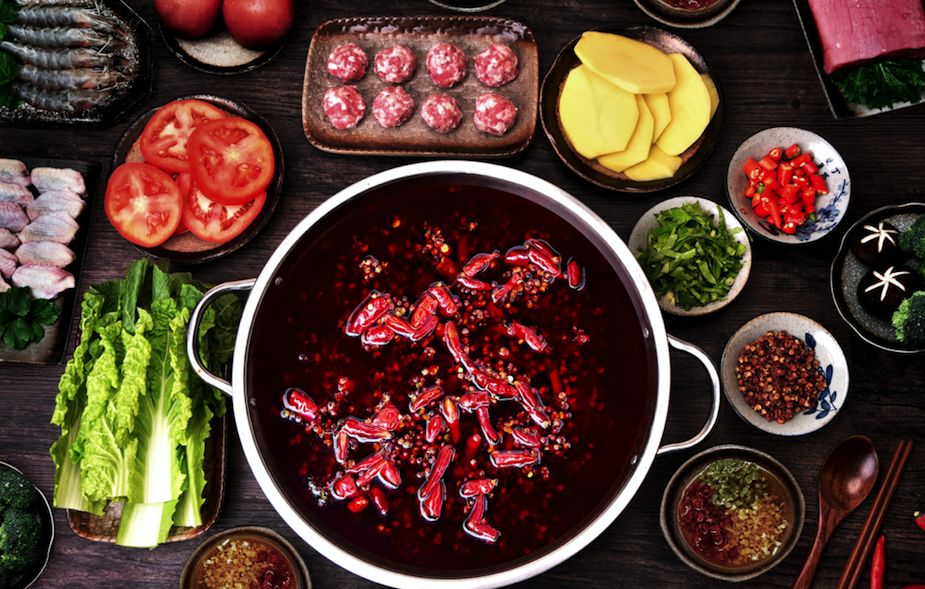 香辣排骨火锅直接放火锅底料,麻辣鲜香排骨火锅