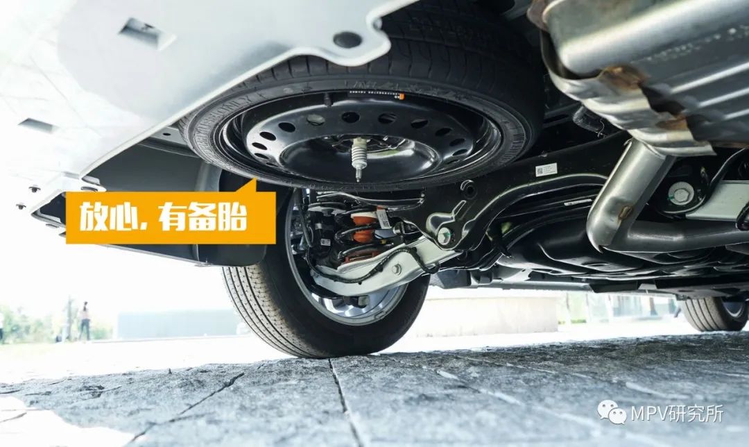 别克新gl8商务车报价及图片,别克gl8es尊享版新车优惠多少