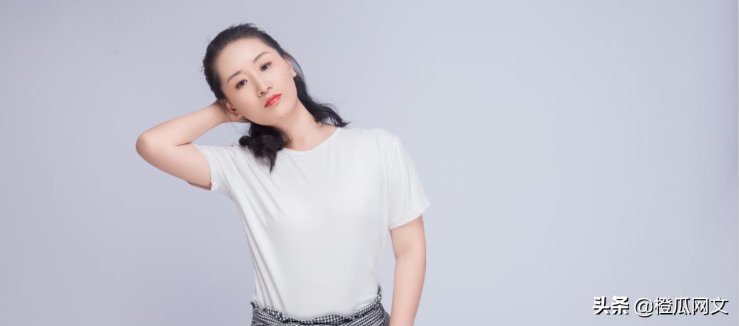 橙瓜|香网作家拈花拂柳：从0到1我活成笔下走向人生巅峰的新女性