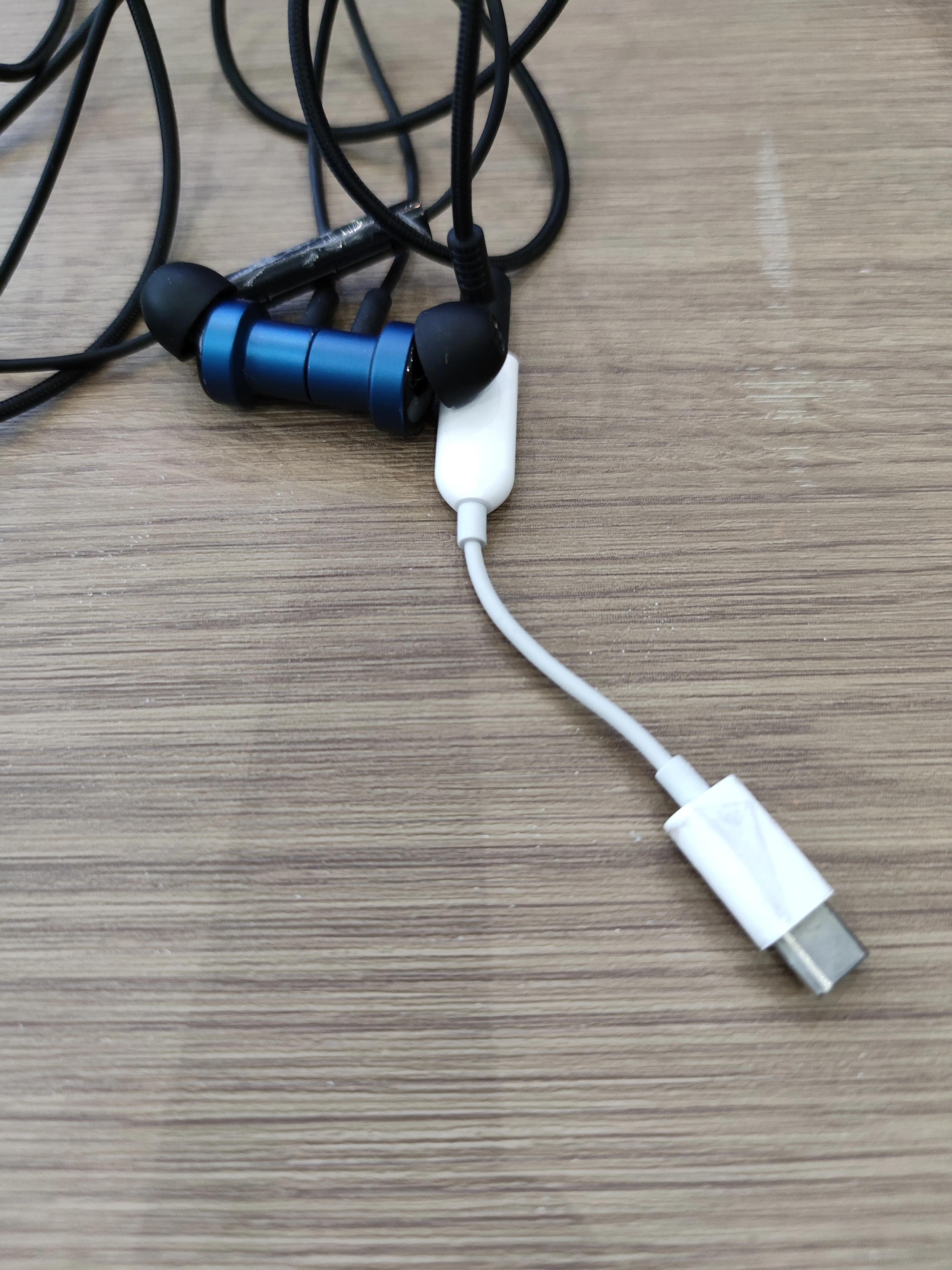 现在手机都取消耳机孔了吗,现在手机都不能用耳机了吗