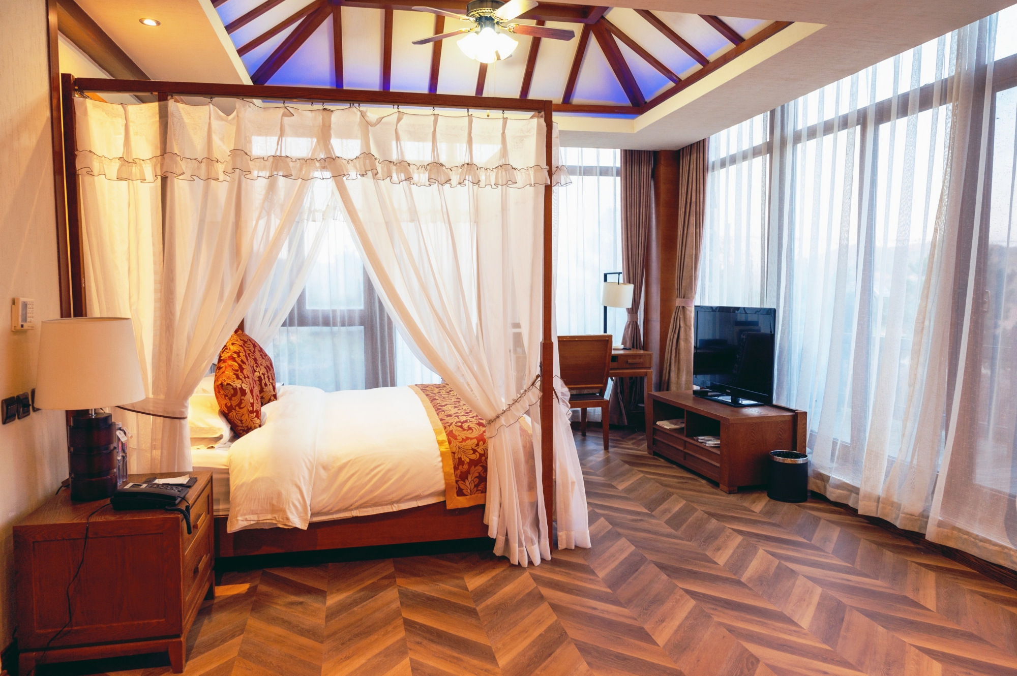 营口温泉游,营口温泉小镇排名