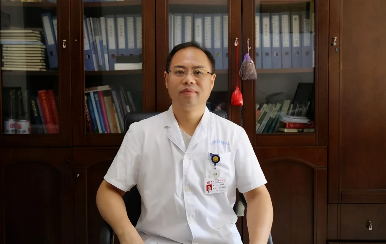 哺乳期生病了输液还能喂奶吗,哺乳期生病能吃药吗