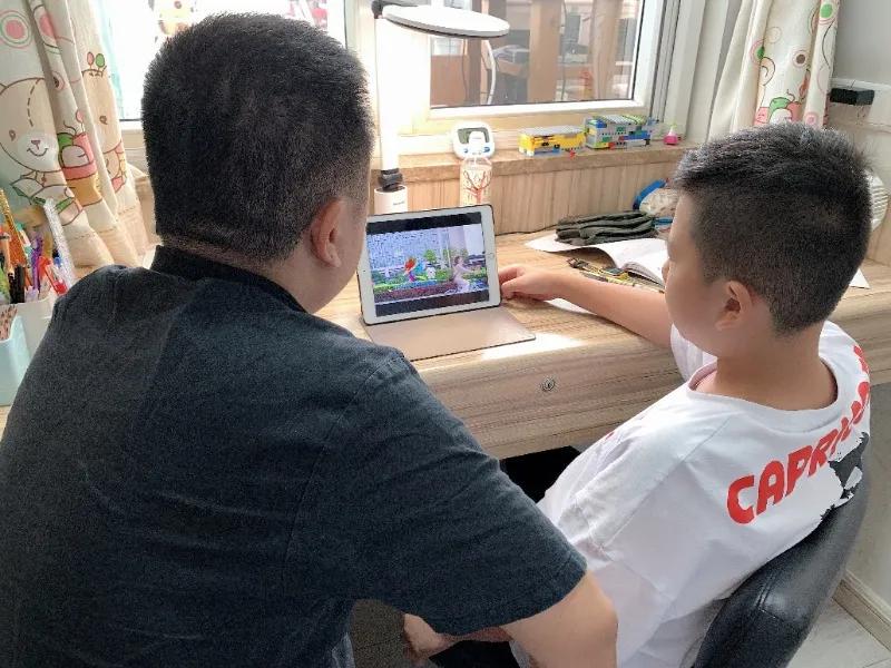 小学开展晒家风家训活动,学校开展家风家训教育活动