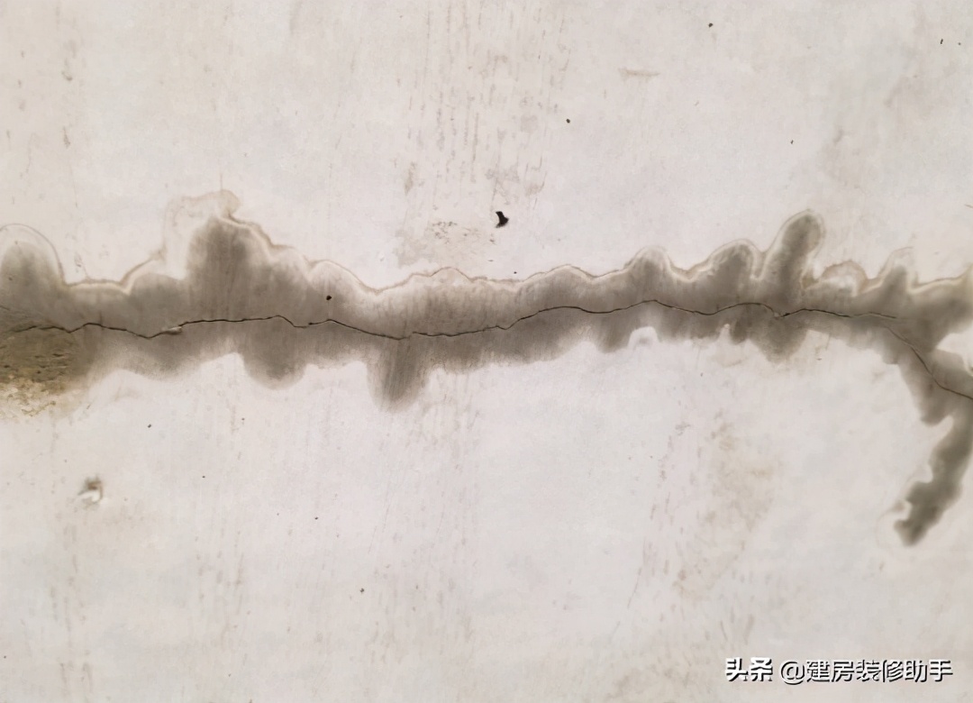 楼梯踏步接缝怎么处理,浇筑楼梯有裂纹