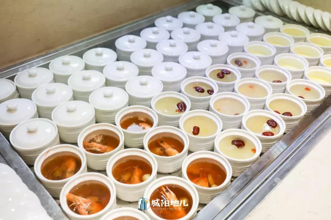 人均不到300的自助餐厅四星级酒店,海鲜自助高性价比酒店推荐