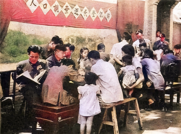 杀害杨虎城的杨进兴，伪装贫农潜伏6年，因戴名表暴露，结局如何