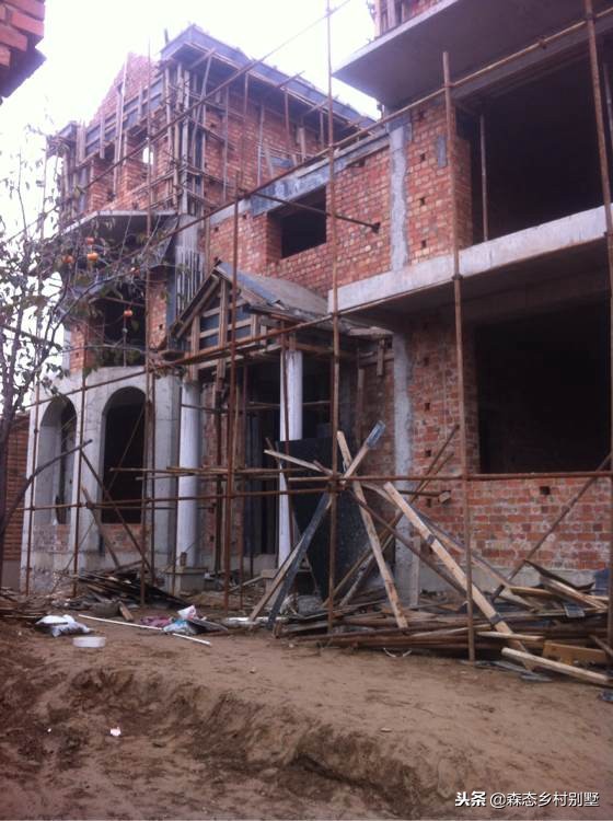 北方农村建房全过程,三层占地150平米,花了50万