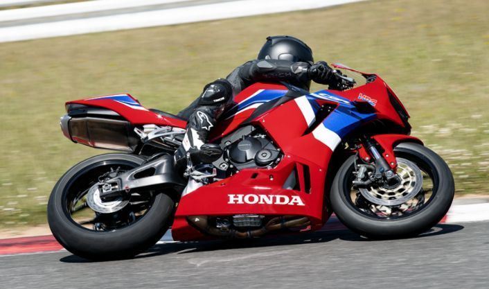 本田cbr600rr2024年能进中国大贸吗,本田cbr600rr中国能上牌吗