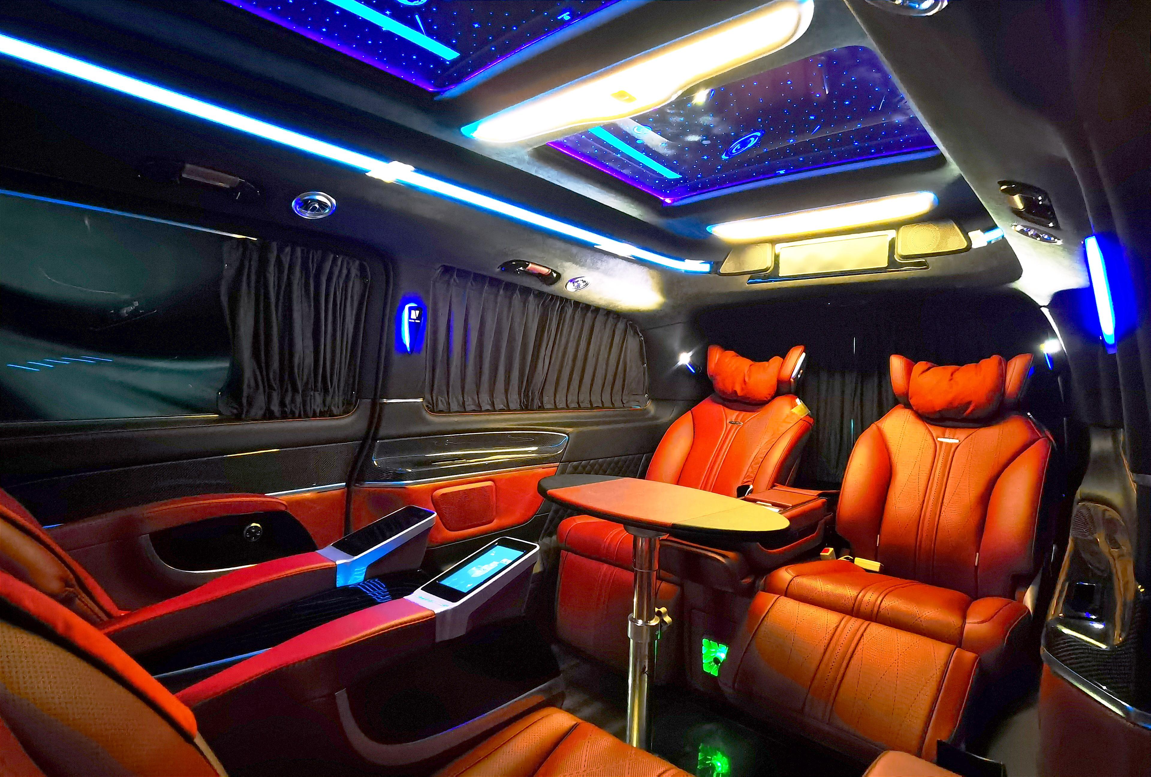 梅赛德斯奔驰mpv商务车7座价格,奔驰7座商务车最新款大概多少钱