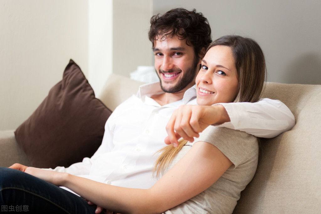 情侣之间沉默到没有话说,异地情侣没有话说