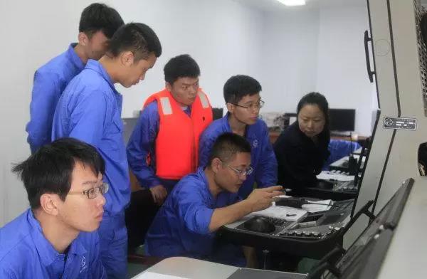 中国小伙攻克西方技术,中华青年攻克6大世界难题