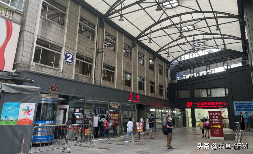 刚刚,复旦大学附属眼耳鼻喉科医院两院区恢复门急诊,记者现场直击