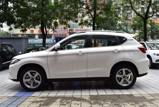 蓝标哈弗H2，车主提车1个月后，说了这些真实用车感受