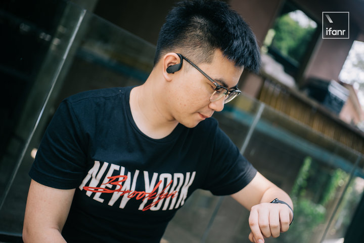 PowerbeatsPro评测：入耳版AirPods，唱、跳、Rap、篮球样样行