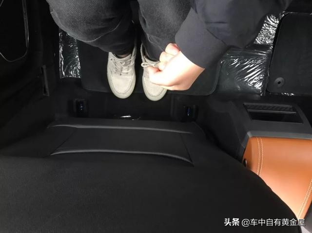 众泰t300水泵漏水怎么解决,众泰t300小强版提车作业
