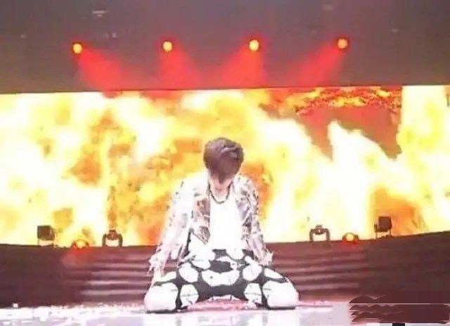 张艺兴是从哪一期变成小狐狸的,张艺兴是怎么闯进娱乐圈的