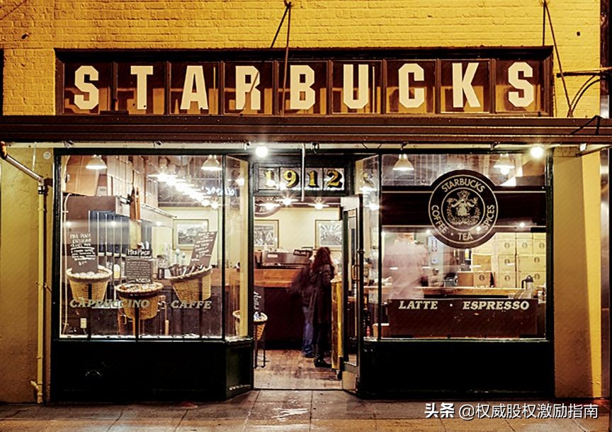 星巴克创始人的艰难时刻,星巴克创始人传奇