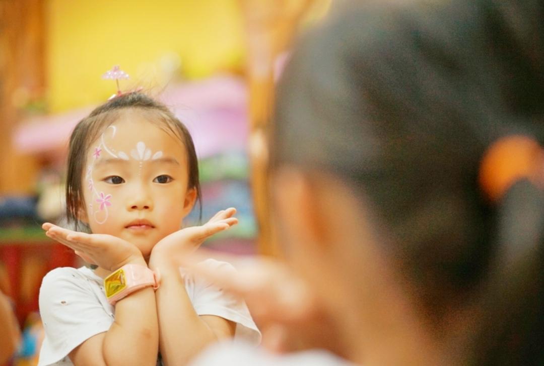 当孩子说妈妈好丑该怎么办,母亲嫌弃女儿太丑怎么办