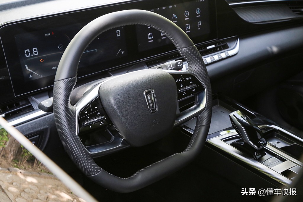 z世代的居家侣伴试驾奔腾t55,10万级新国民suv奔腾t55上市