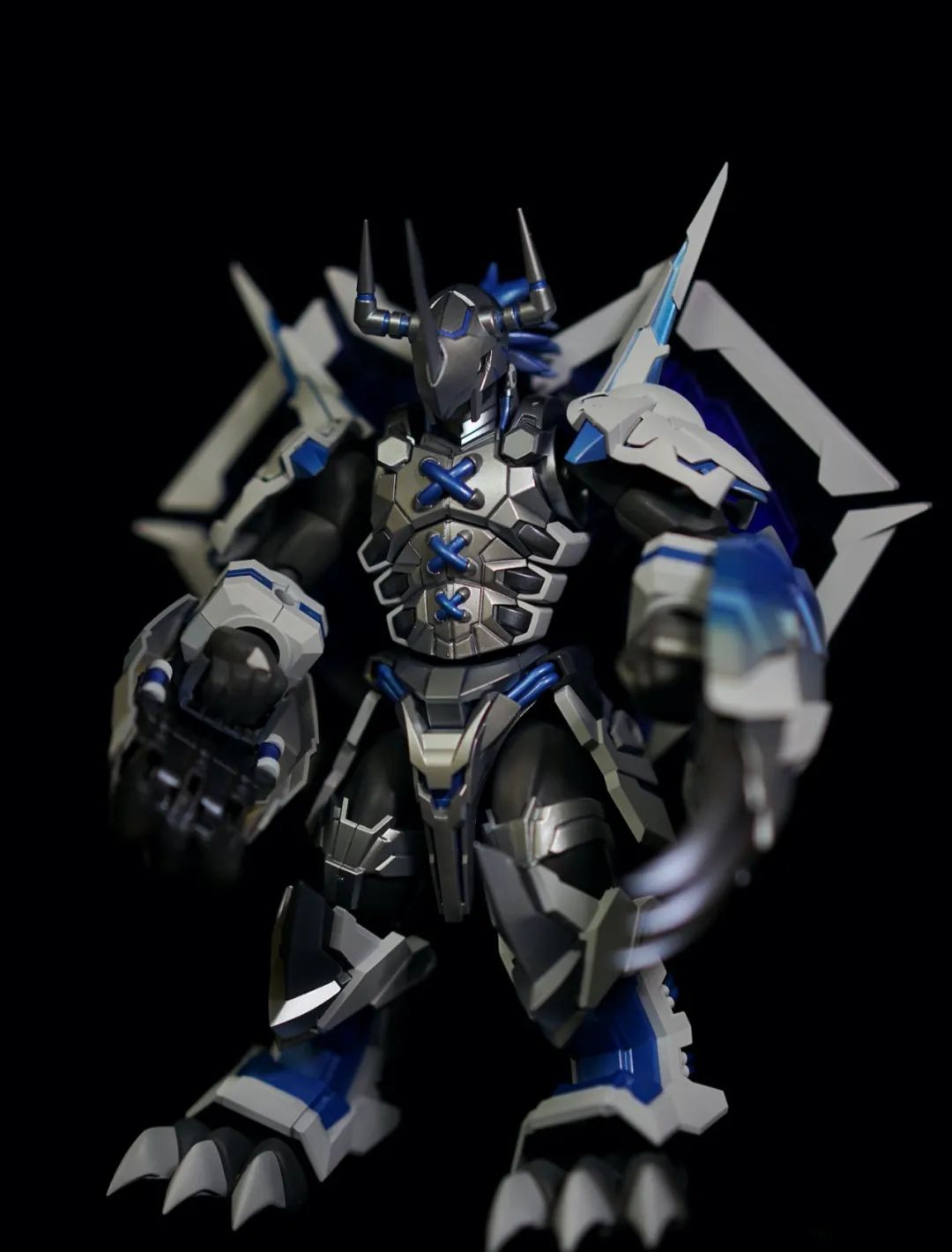 战斗暴龙兽慈悲形态是哪一集,高达模型秀