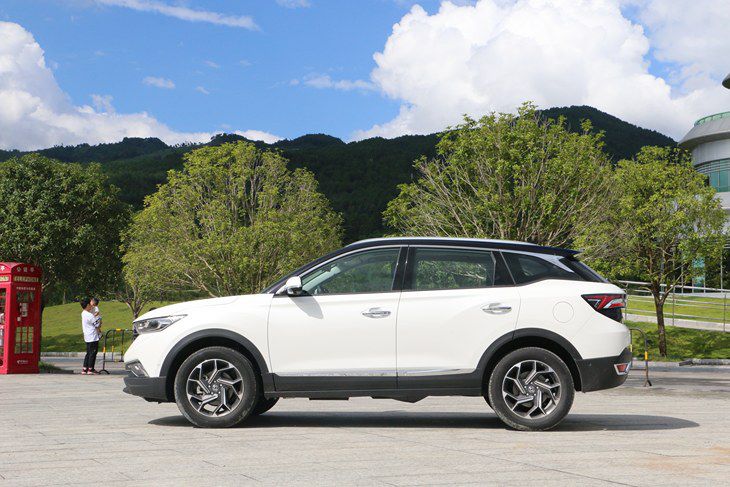 2020东风风神ax7七座商务面包,2020款东风风神ax7用什么机油