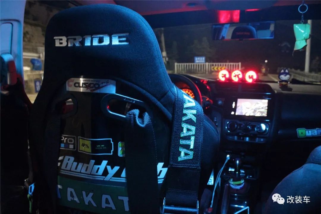 奥迪a3升级17款前杠,奥迪a335tfsi改装