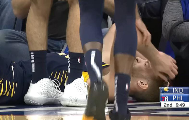 恩比德被爆败人品视频,恩比德恶犯莫里斯