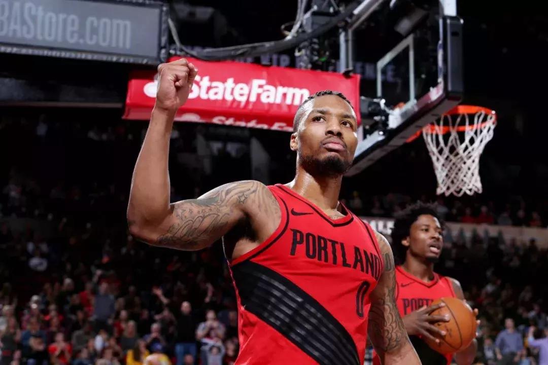 利拉德3年5000万续约独行侠,利拉德不是发过誓不离开波特兰吗