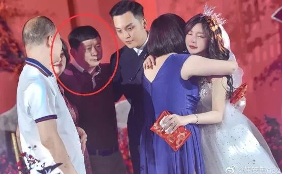 韩安冉变形计是和哪个男生谈恋爱,韩安冉上变形计前整过容吗