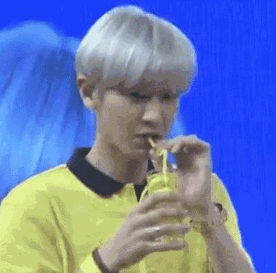 中韩大型被迫营业现场，看几遍笑几遍