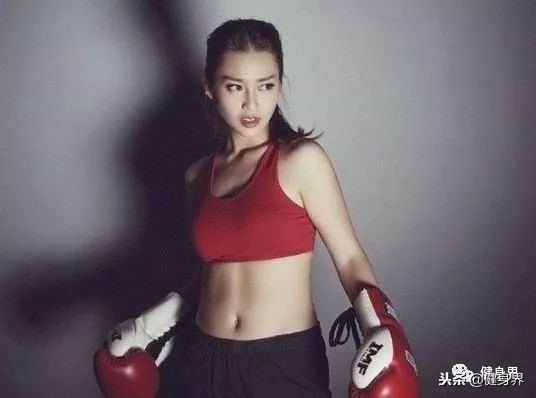 必看女子防身技巧 (女子防身只需六招)