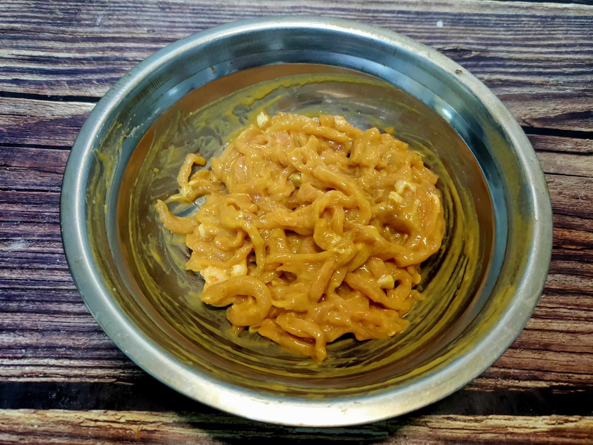 炒肉丝不嫩不入味还粘锅？大厨教你“三个妙招”，嫩滑入味不粘锅