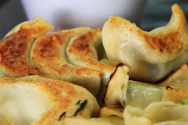 广东人虾饺的正宗做法 (广东人最喜欢吃的饺子)