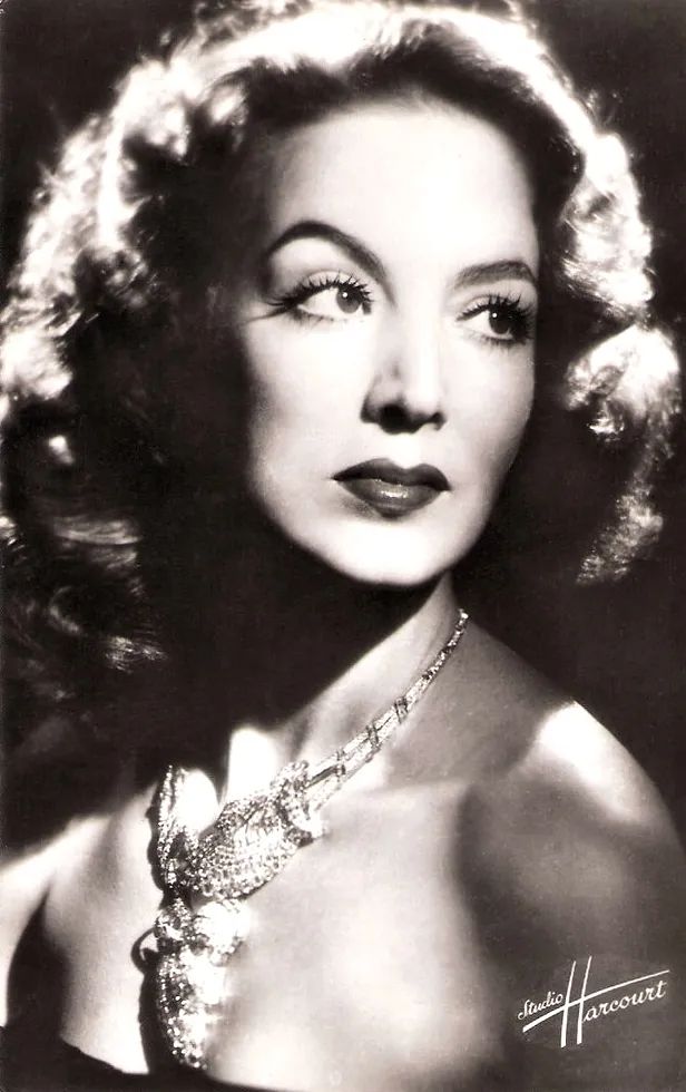 在西西里之外，她活成了墨西哥的美丽传说