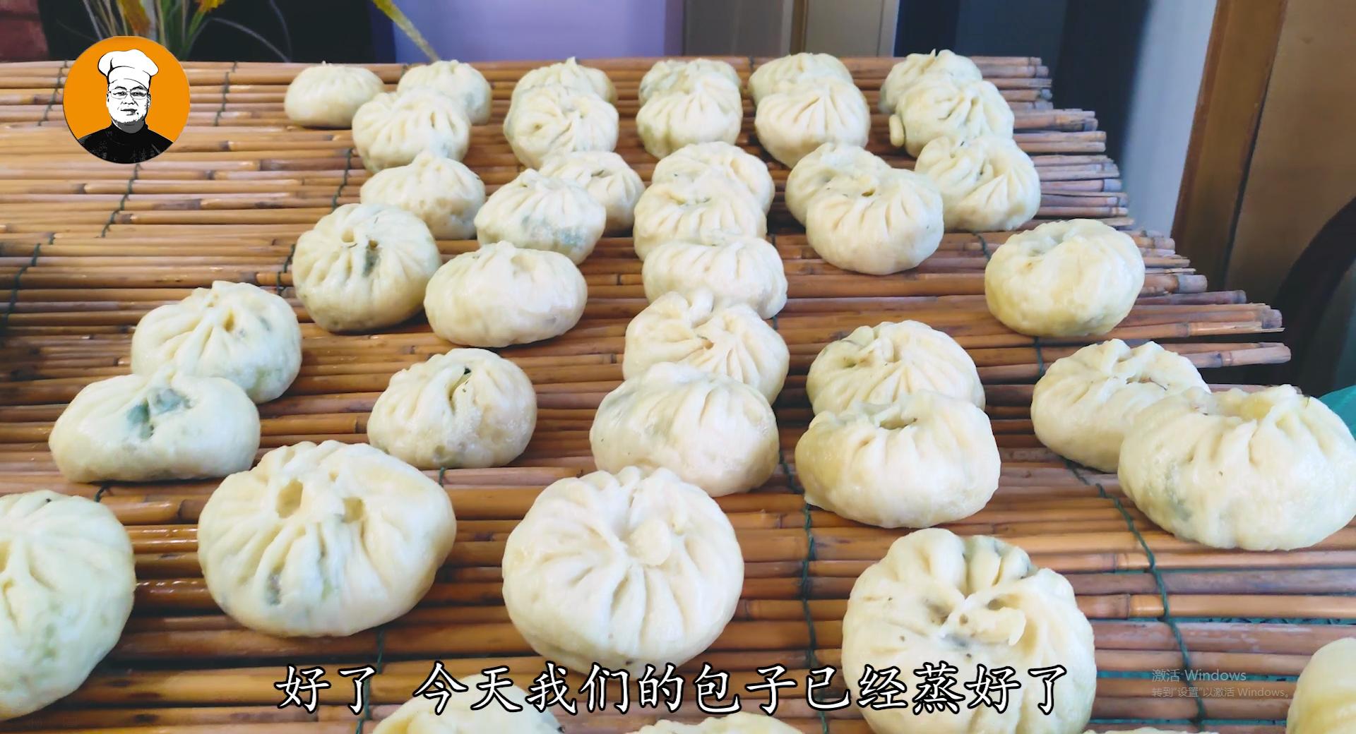 农村80岁老太太蒸包子,蒸破酥包子教程全过程