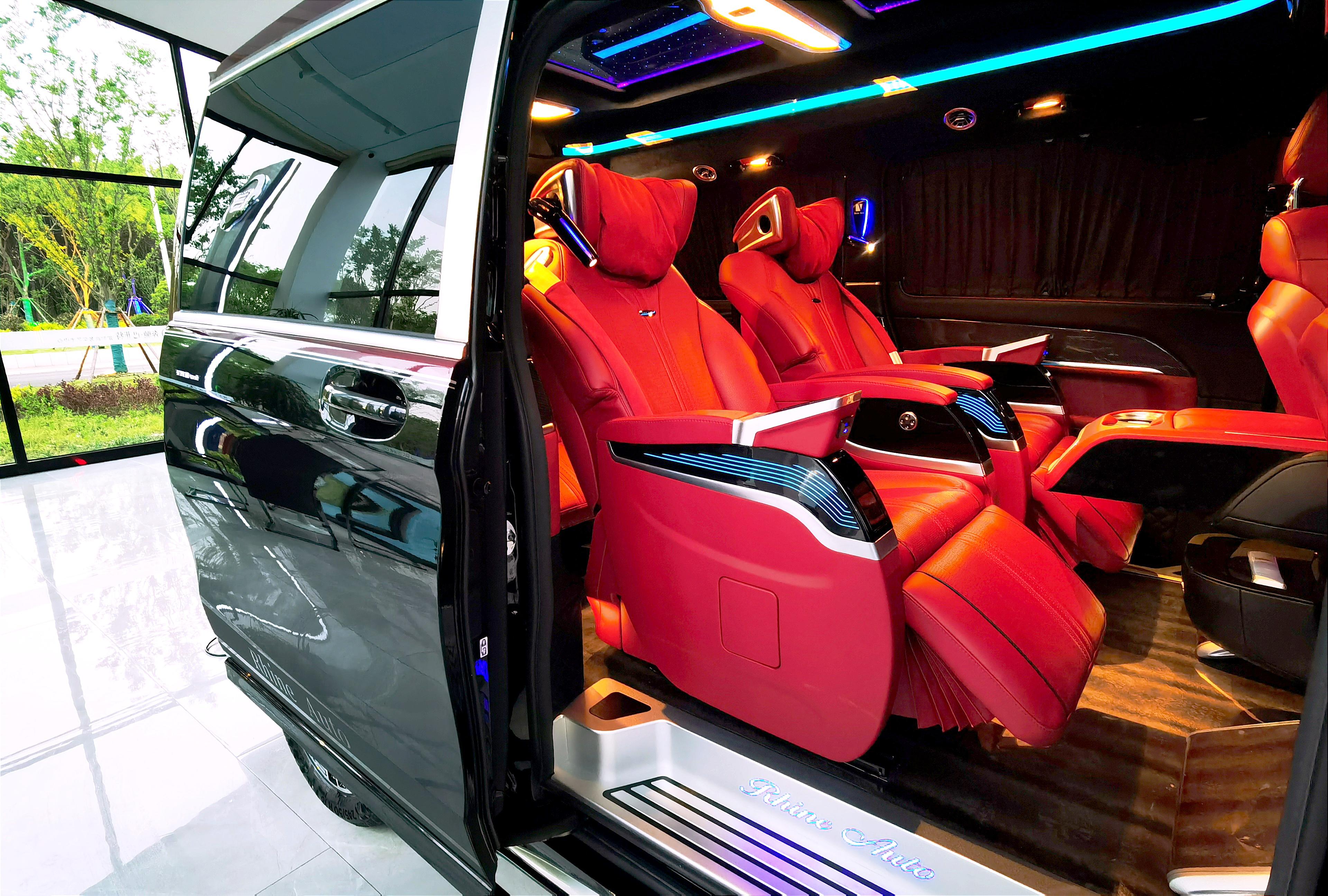 梅赛德斯奔驰mpv商务车7座价格,奔驰7座商务车最新款大概多少钱