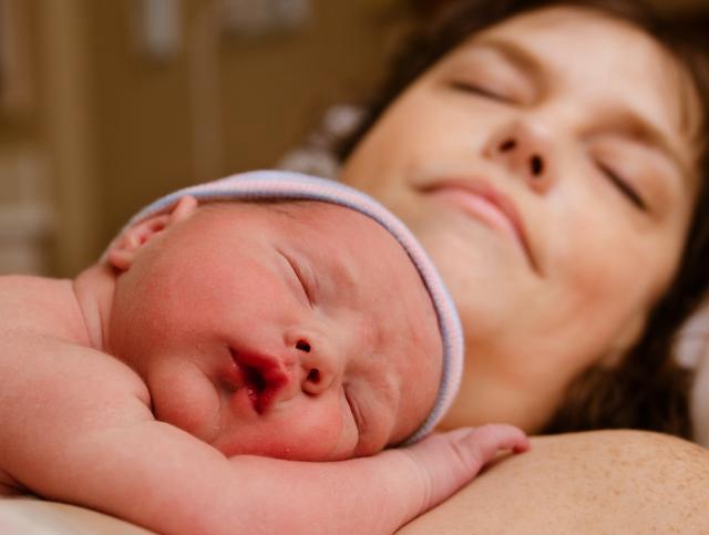 月子里一定要把身体养好,月子要好好注意身体